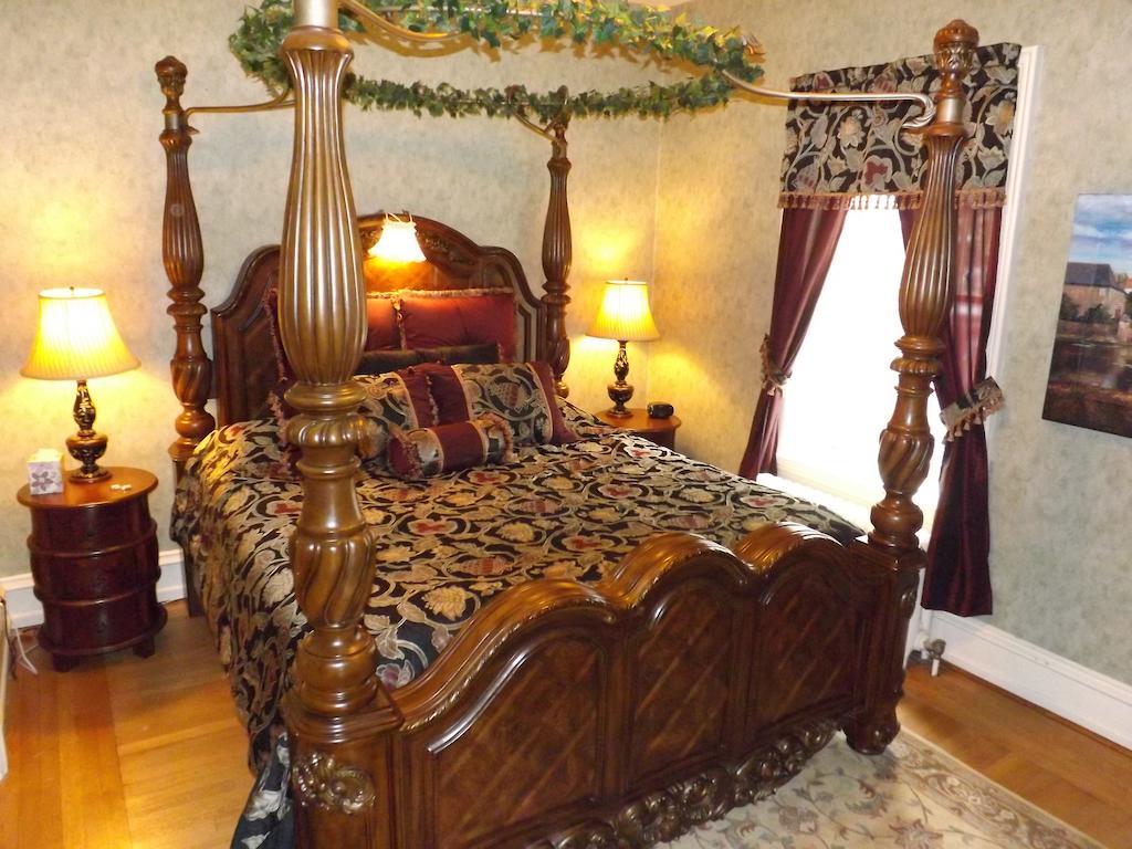 The Patriot House Bed & Breakfast Annville Ruang foto